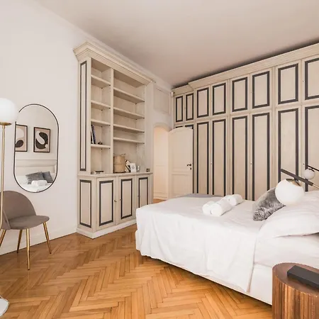 The Rent - Splendid Three-bedroom Near The Trevi Fountain 公寓